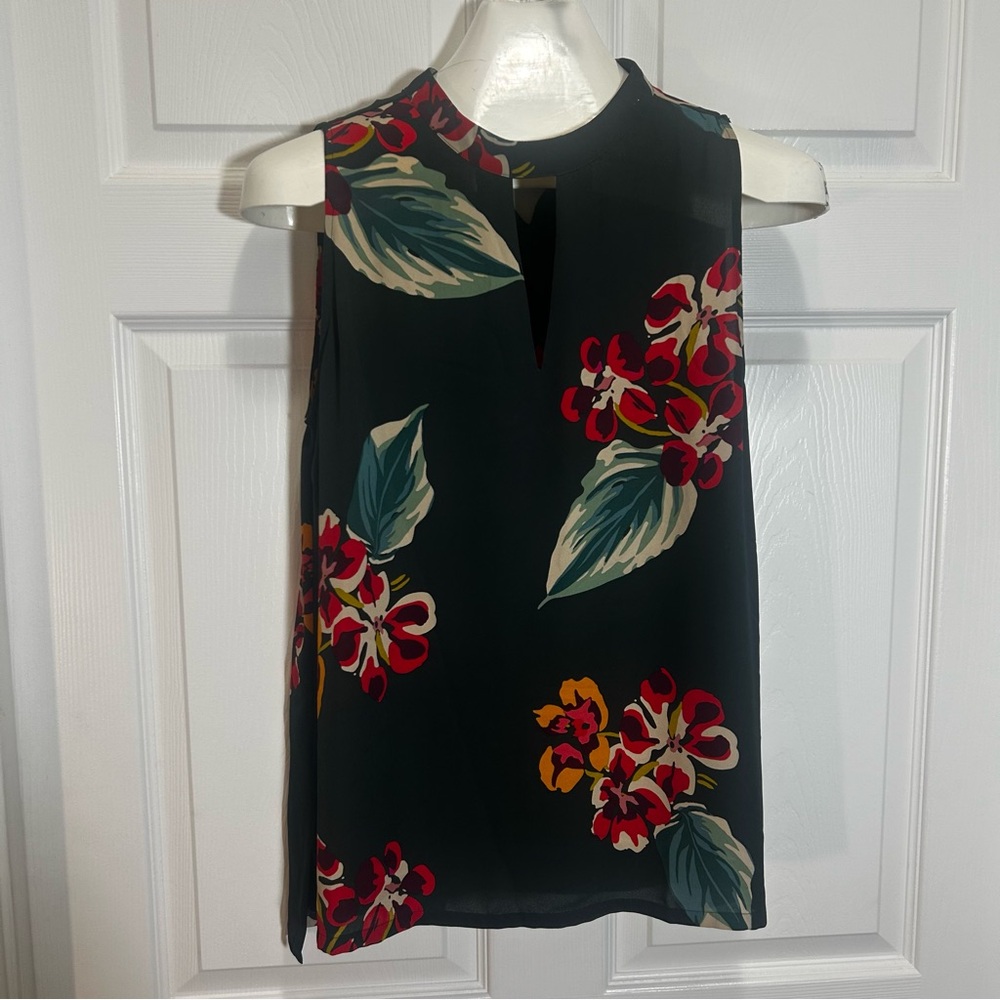 LOFT Sleeveless Top with Vibrant Floral Design